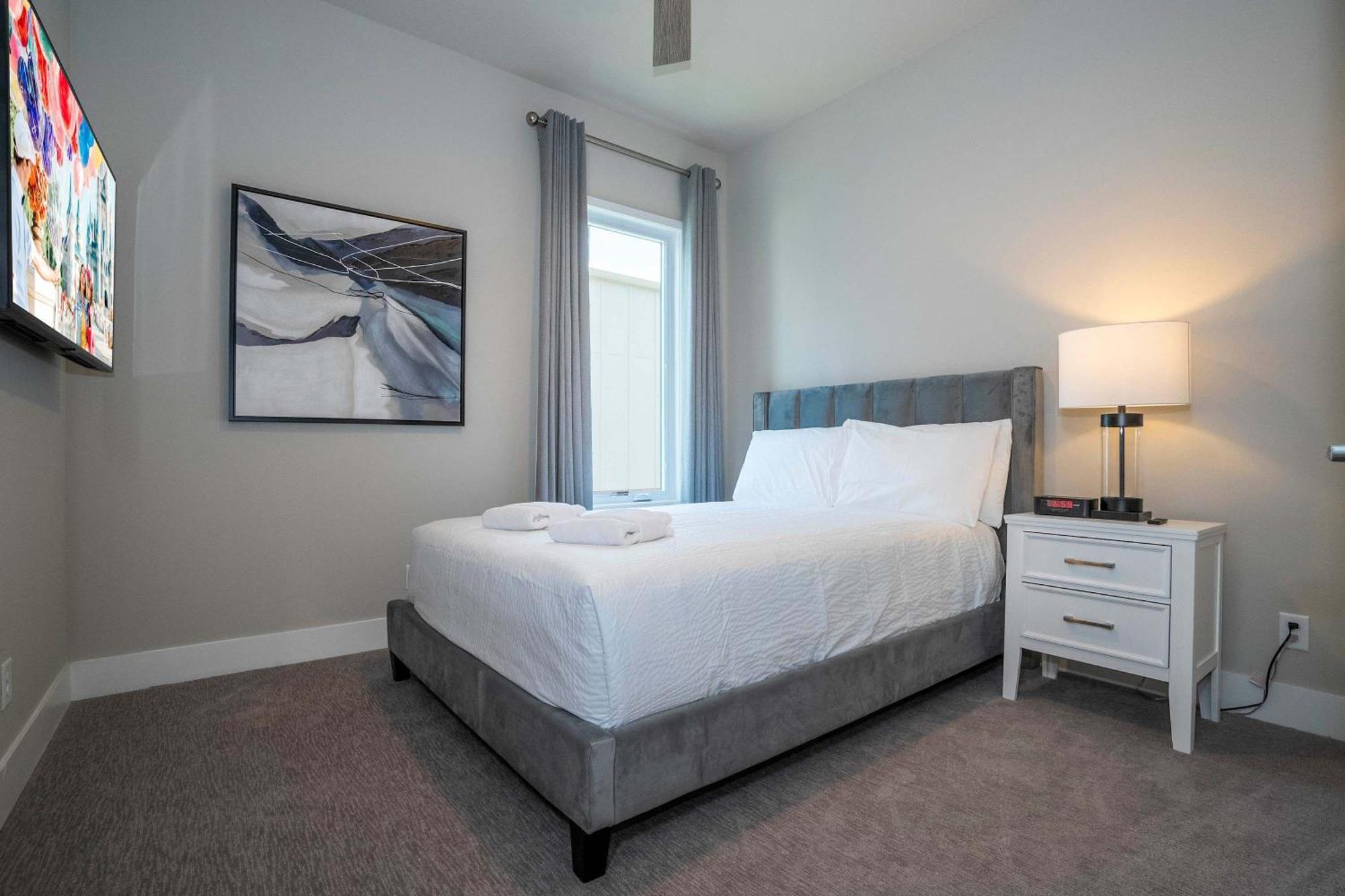 Modern 5br - Reunion - Pool Table Apartment *